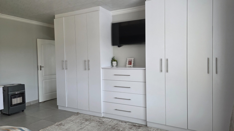3 Bedroom Property for Sale in Island View Western Cape